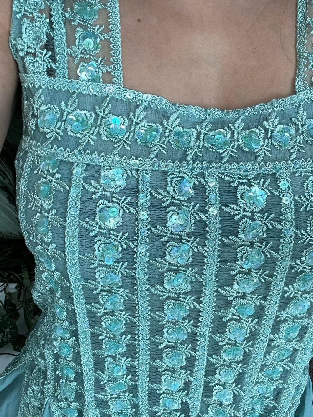 Papillon Blanc Light Aqua Mesh Top